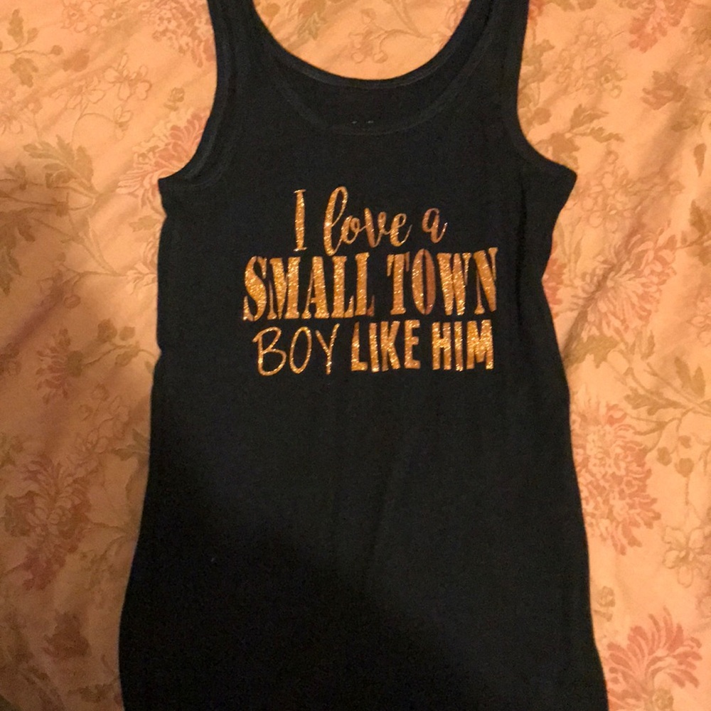 A twist on Dustin Lynch's song 'small town boy'